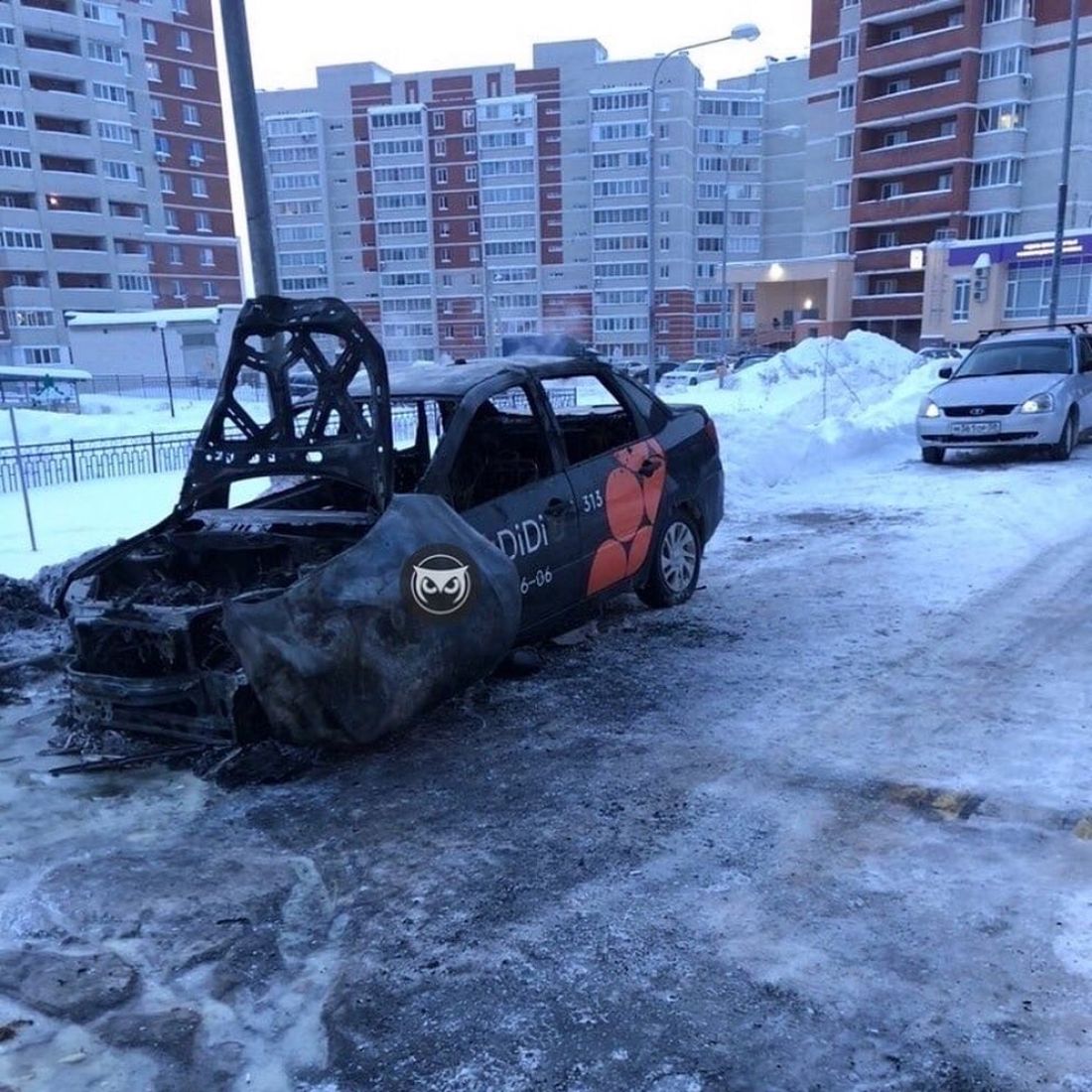 Рано утром в Пензе сгорел автомобиль такси — Происшествия — Пенза СМИ