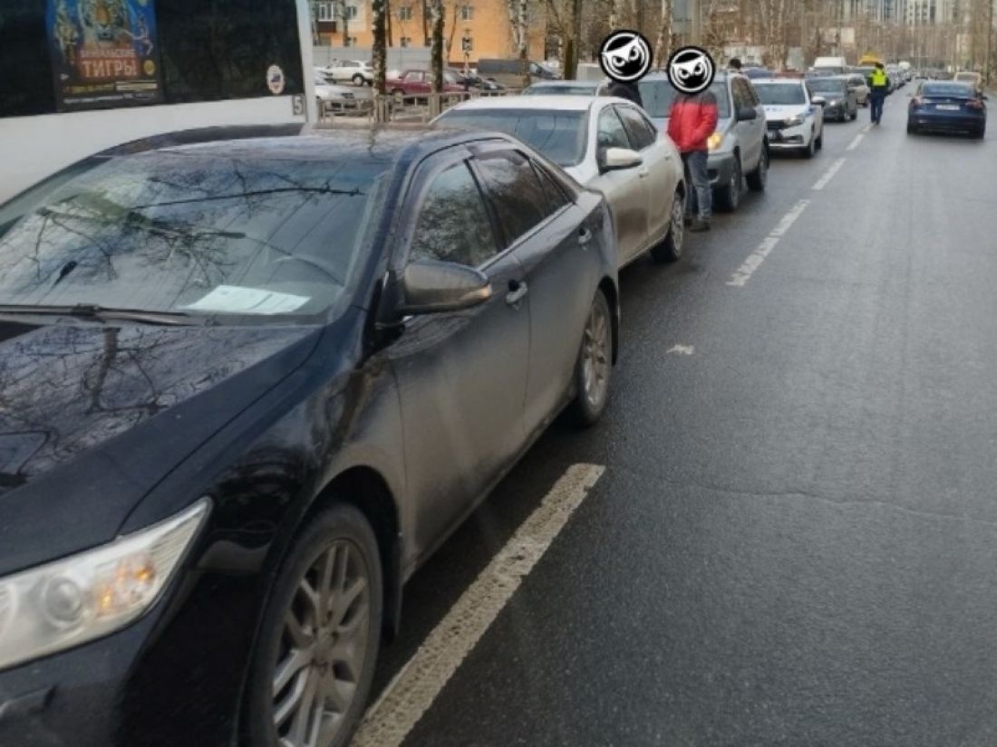 В Пензе на улице Мира столкнулось несколько машин — Происшествия — Пенза СМИ