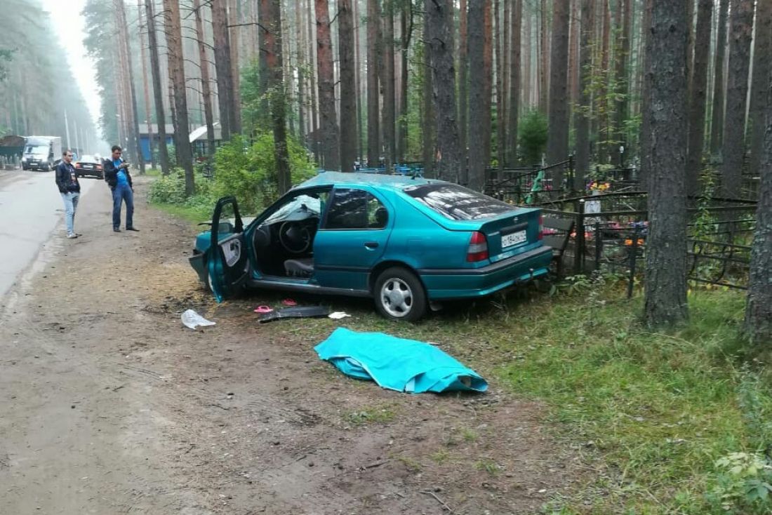 Смертельная авария на кладбище: уроженка Пензы разбилась под  Санкт-Петербургом — Происшествия — Пенза СМИ