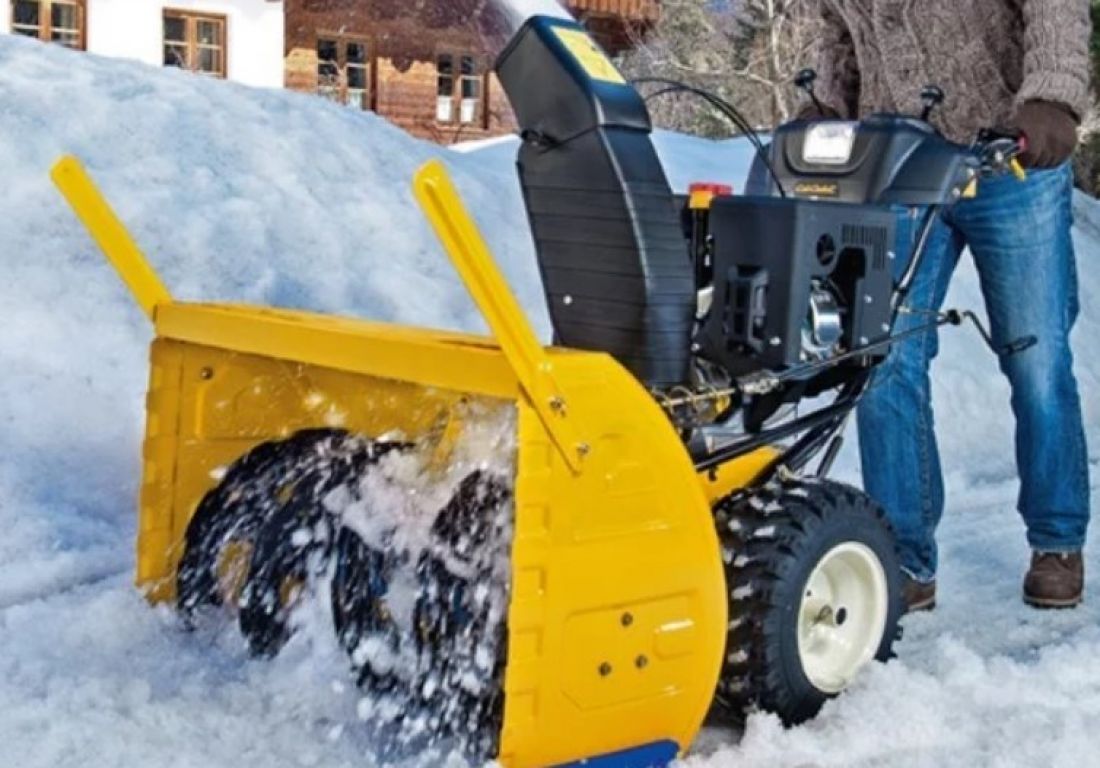 New Holland снегоочиститель