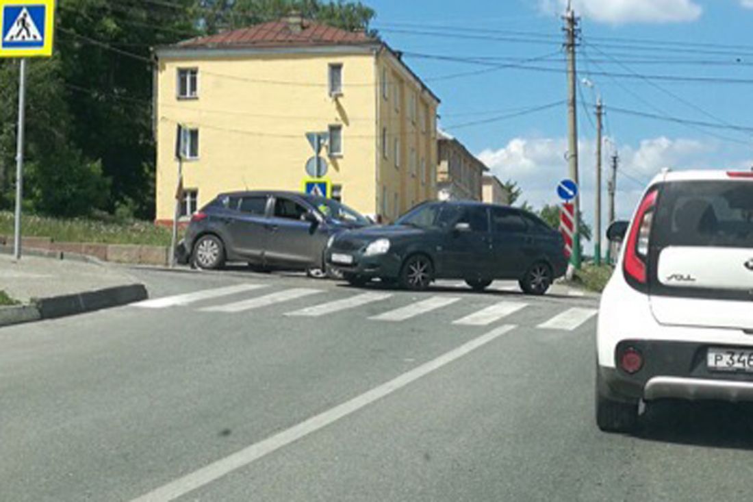 ДТП в центре Пензы затруднило движение по улице Володарского — В сети —  Пенза СМИ