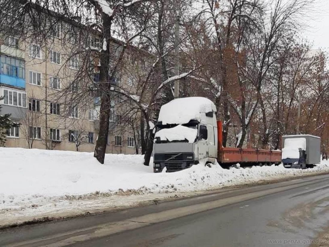 В Пензе владельцев большегрузов просят убрать машины с улиц Рахманинова и  Глазунова — Общество — Пенза СМИ