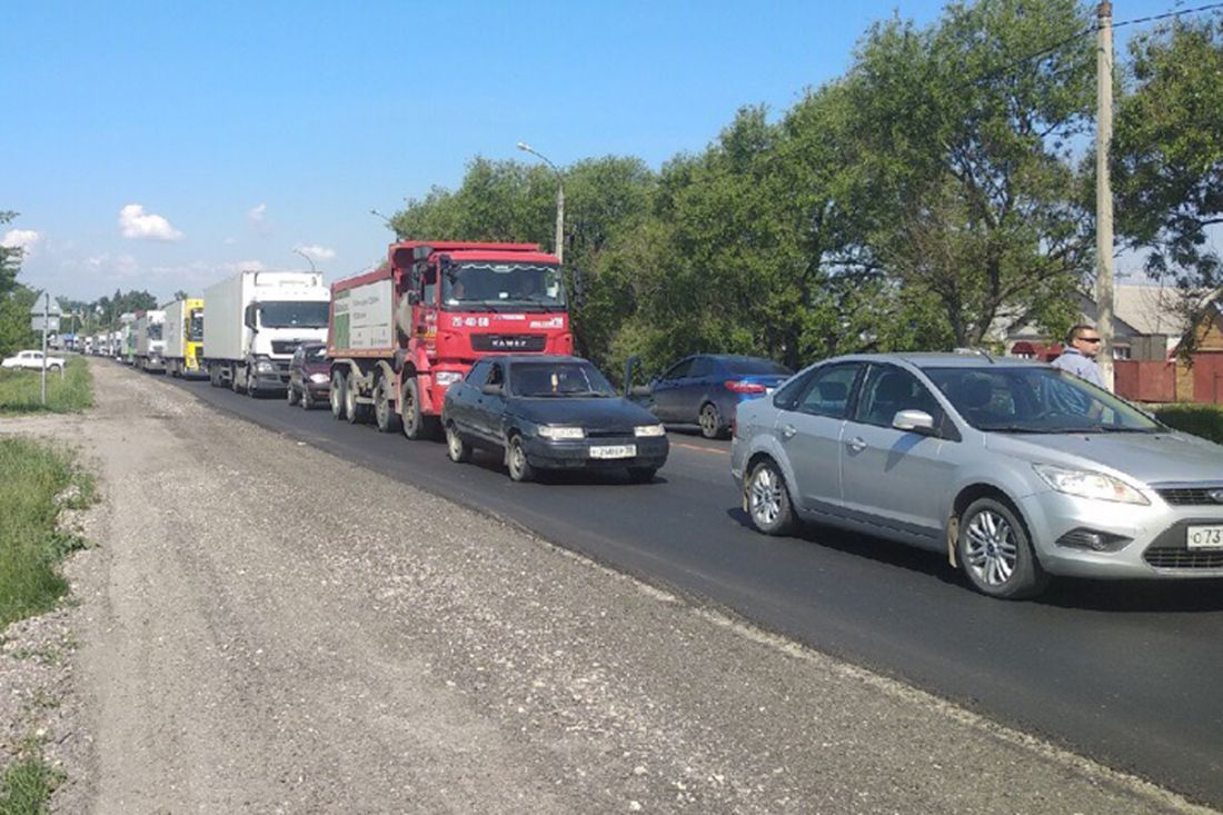 В Пензенской области вновь стоит федеральная трасса М-5 «Урал» — Общество —  Пенза СМИ