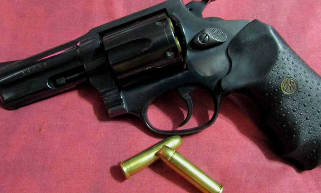 Редкий самодельный револьвер нашли у жителя Миорского района