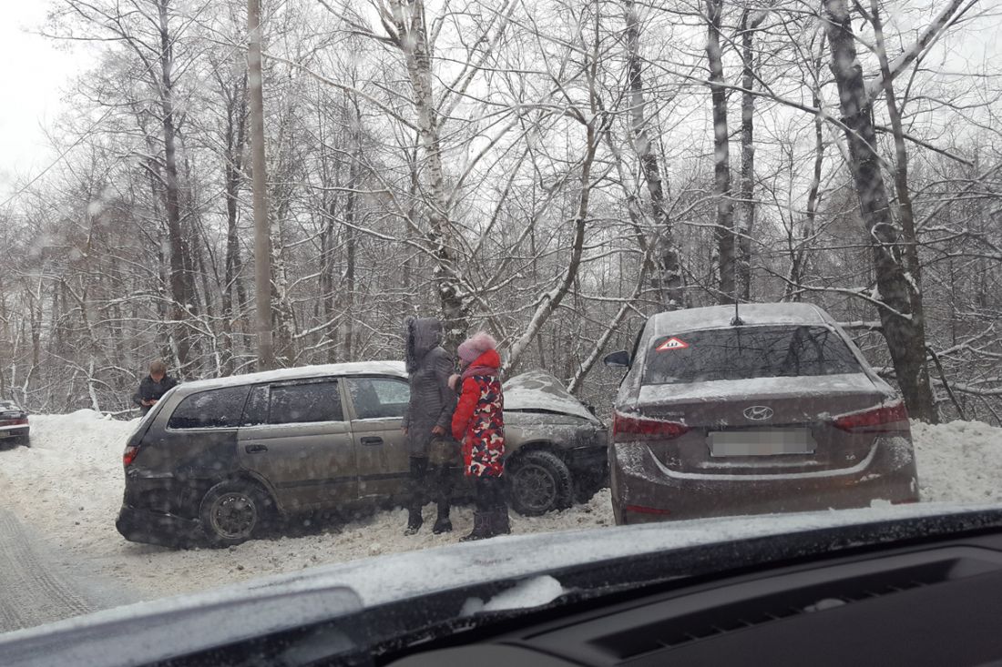 В Пензе возле ахунского переезда столкнулись три машины — Происшествия —  Пенза СМИ