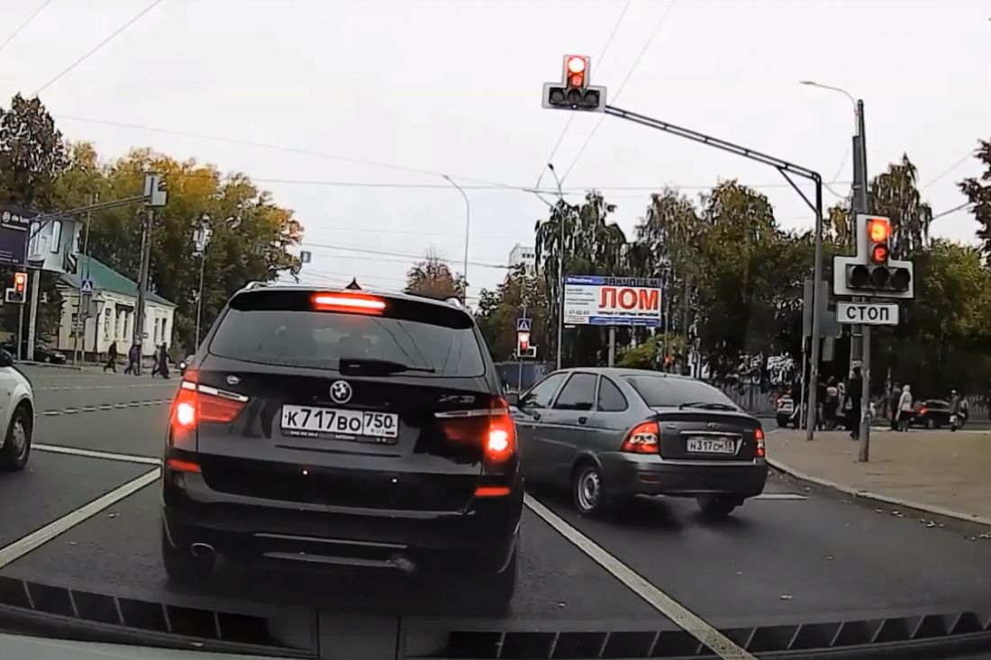 Три за минуту. Пензенец выложил в Сети видео целой череды нарушений — В  сети — Пенза СМИ