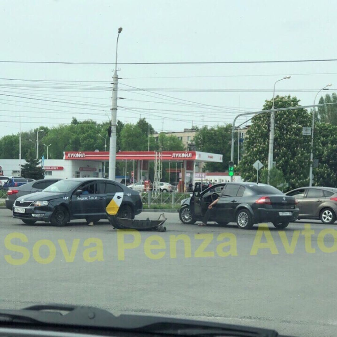 В Сети появилось видео очередного ДТП на перекрестке Суворова-Кулакова в  Пензе — В сети — Пенза СМИ