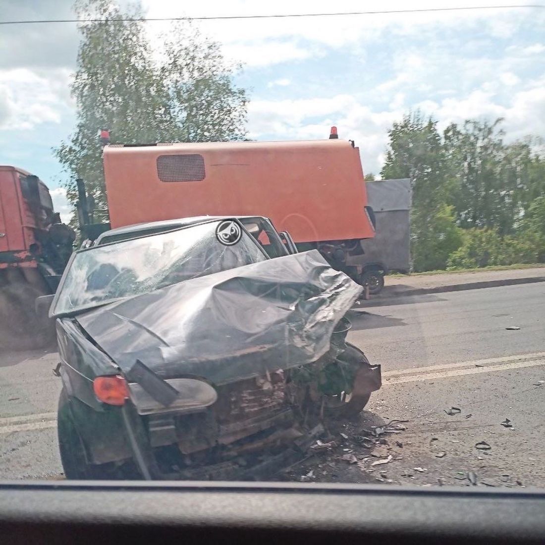 В Пензе на мосту случилось жесткое ДТП с участием отечественного автомобиля  — Происшествия — Пенза СМИ