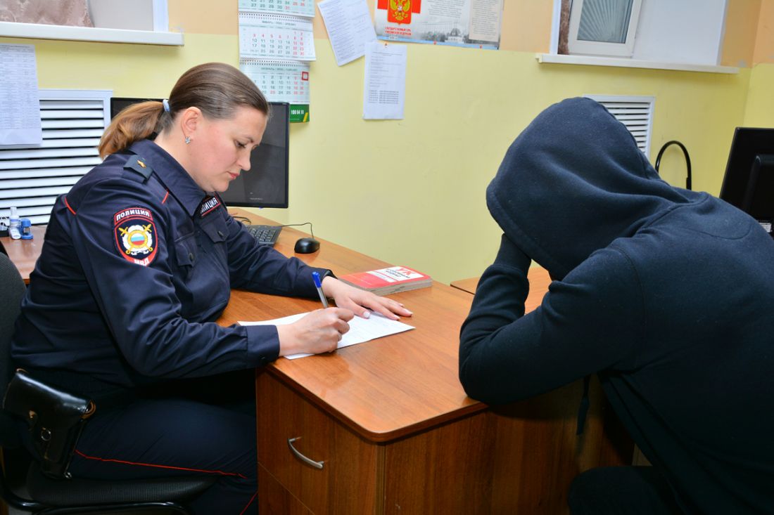 В Пензе полицейские установили молодого человека, который угрожал взорвать  предприятие после того, как его уволили с работы — Происшествия — Пенза СМИ