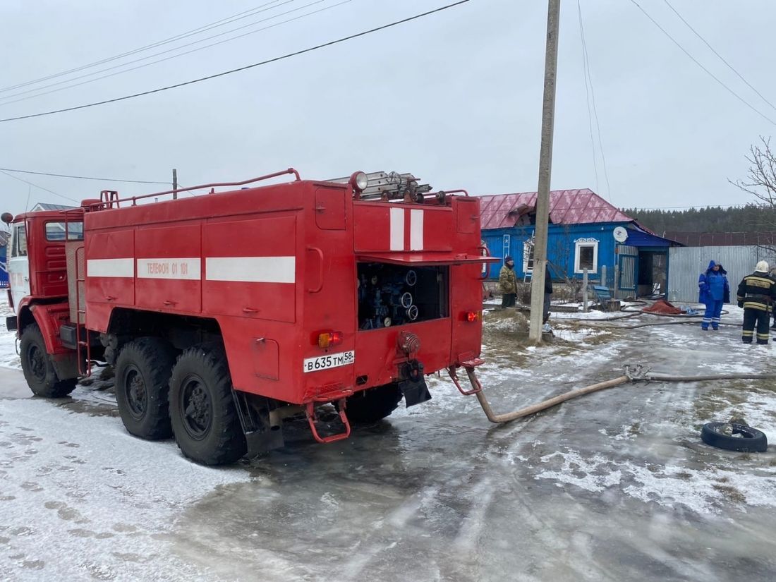 Жуткий пожар в селе Лопатино Пензенской области унес жизни мужчины и  женщины — Происшествия — Пенза СМИ