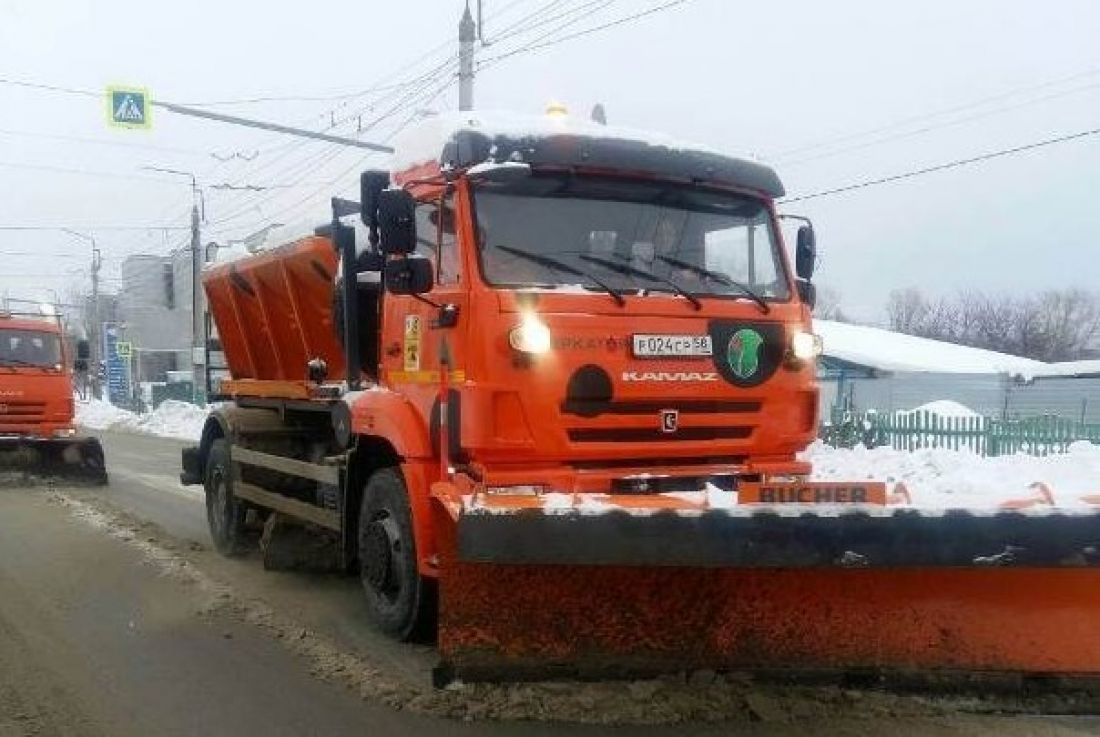 На улицы Пензы вышла новая спецтехника — Общество — Пенза СМИ