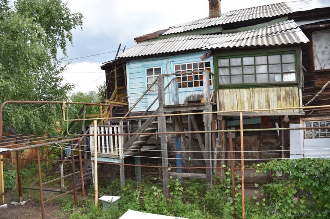 В Пензе жильцы столетнего дома борются с его разрушением — Общество — Пенза  СМИ