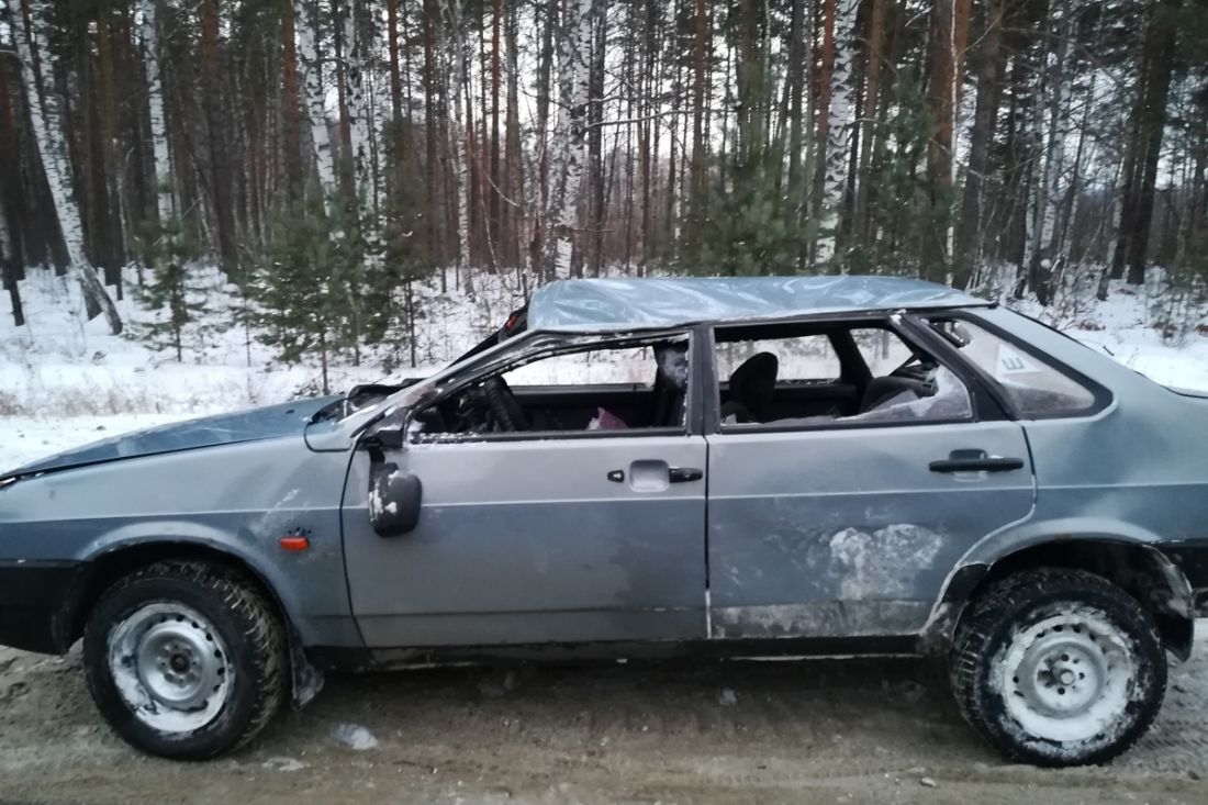 В Пензенской области «Лада» вылетела с трассы и снесла несколько сосен — В  сети — Пенза СМИ