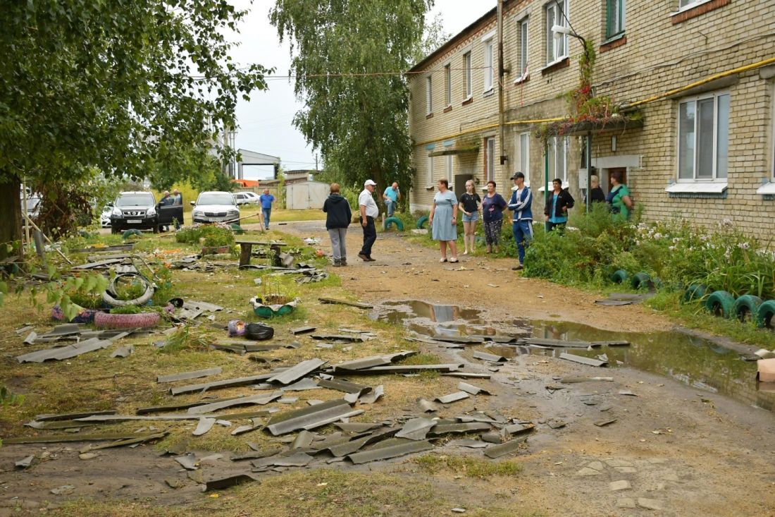 В селе Лопатино Пензенской области продолжают устранять последствия урагана  | 23.08.2023 | Пенза - БезФормата