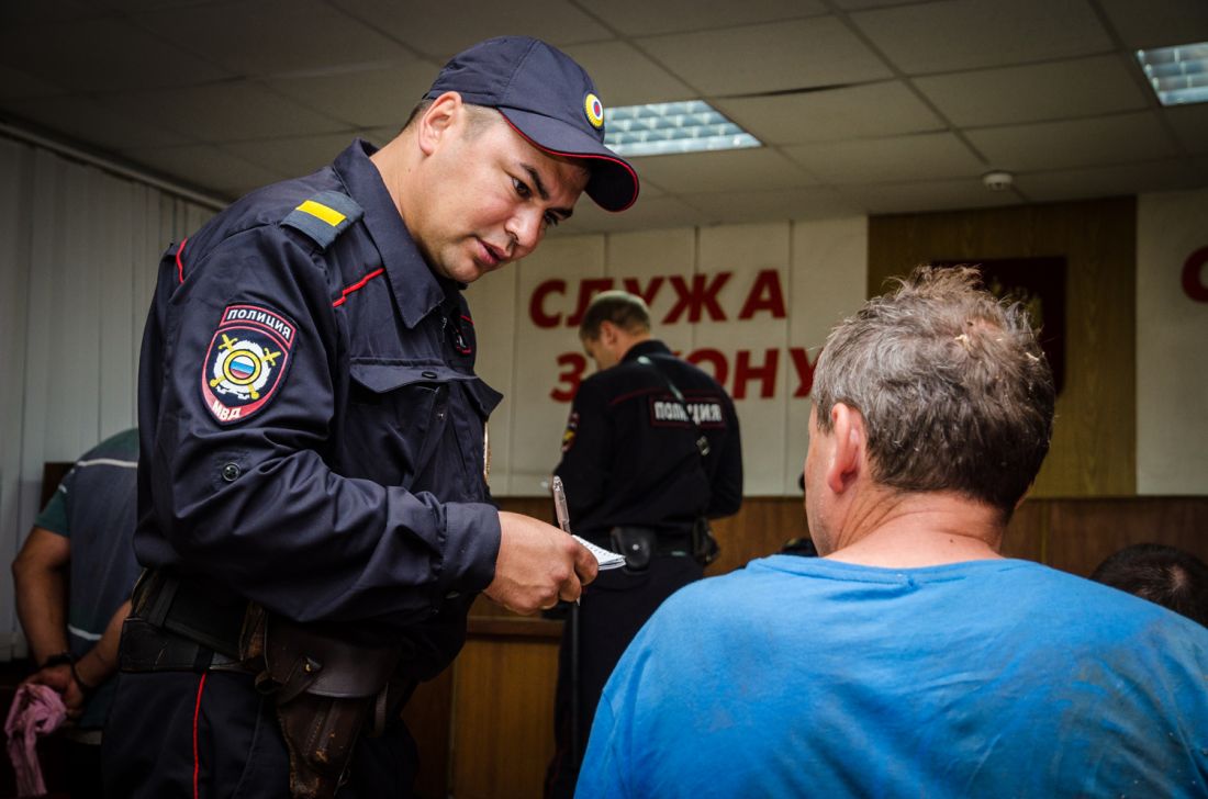 Пензенские полицейские установили гражданина, укравшего деньги из кассового  аппарата — Происшествия — Пенза СМИ