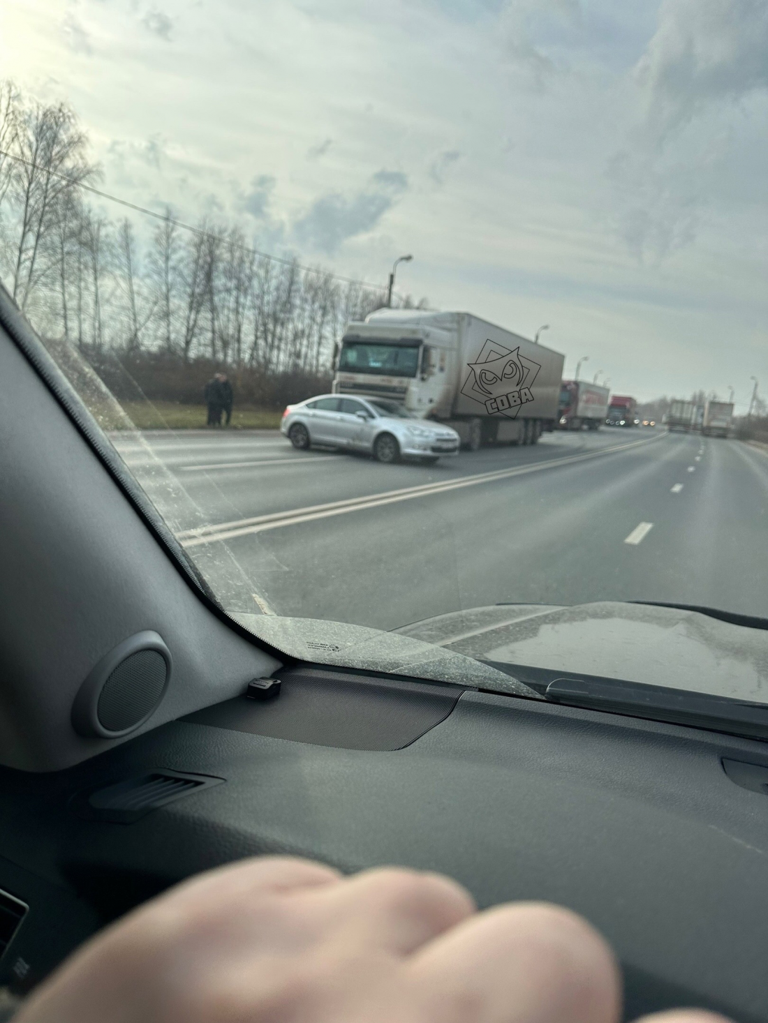 В Пензе на трассе М-5 фура врезалась в легковушку | 06.11.2023 | Пенза -  БезФормата