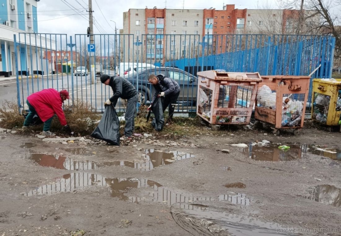 Железнодорожный район Пензы освободили от 30 кубометров мусора — Общество —  Пенза СМИ