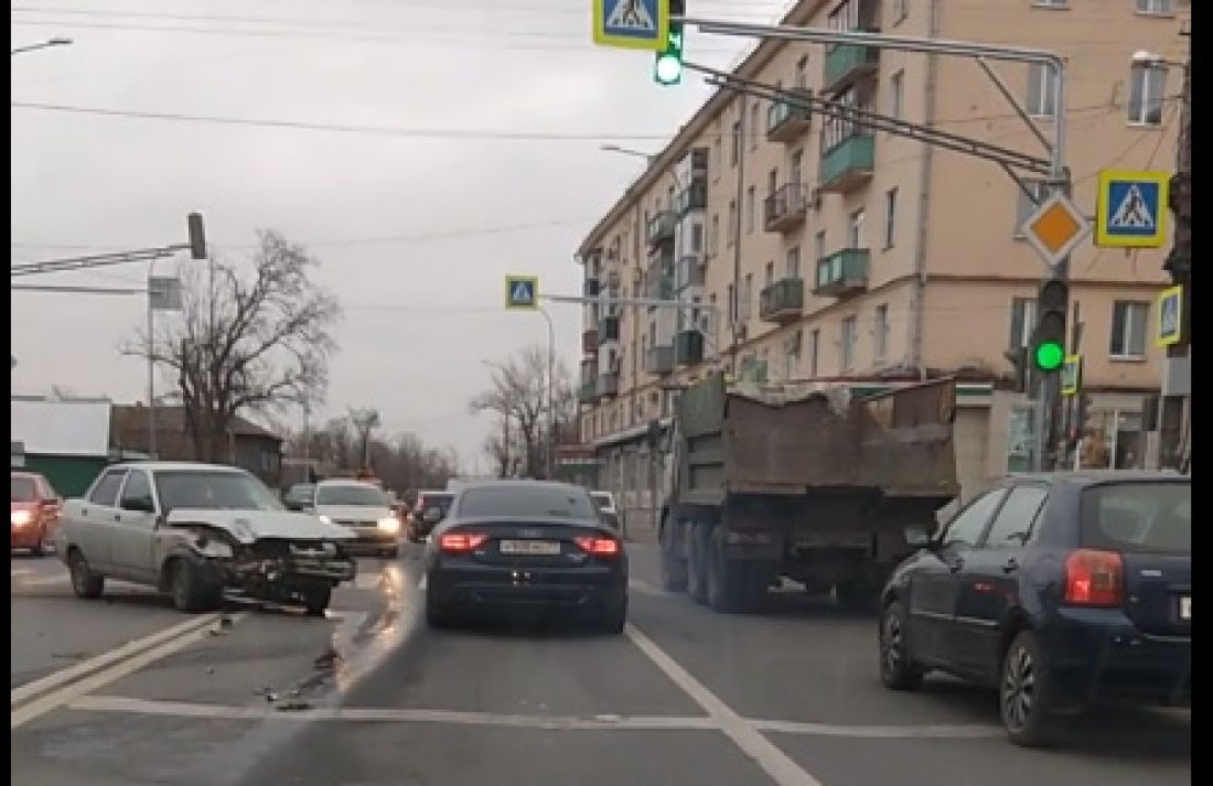 Пенза перекресток Урицкого. Авария сегодня в Пензе перекресток Урицкого и Горького. Перекресток Пенза фото ул. Московская и Горького.