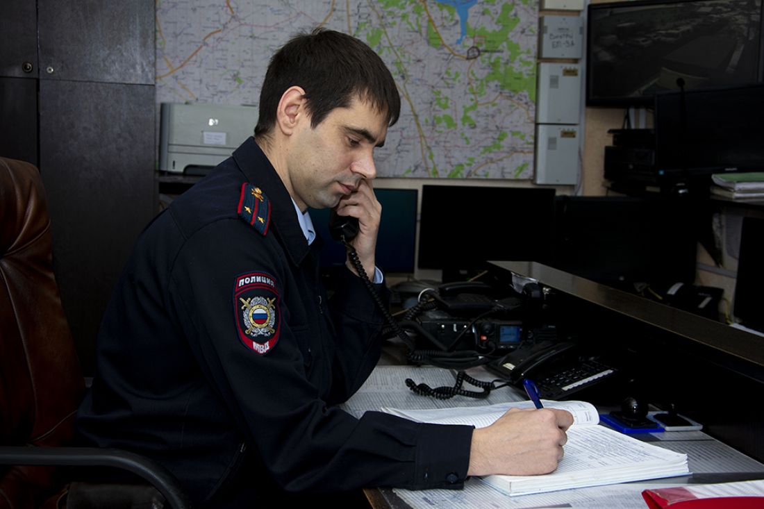 Пенсионерка в течение трёх дней переводила деньги псевдородственникам, пока  её не остановил банковский работник — Происшествия — Пенза СМИ