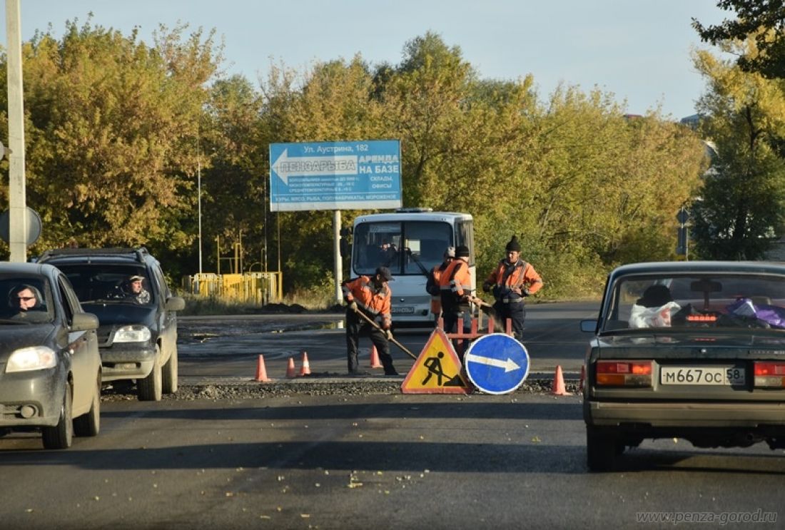 Движение пенза. Пенза ул Литвинова ЖД переезд. ЖД переезд на ул Аустрина. Пенза ЖД переезд. Пенза ЖД переезд на Аустрина.