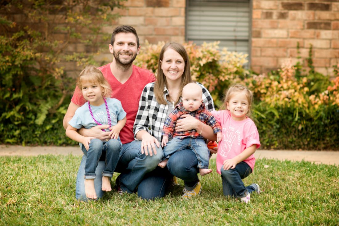 Семейное общество. Поддержка семьи. Семья поддерживает. Многодетство. Australian Family.