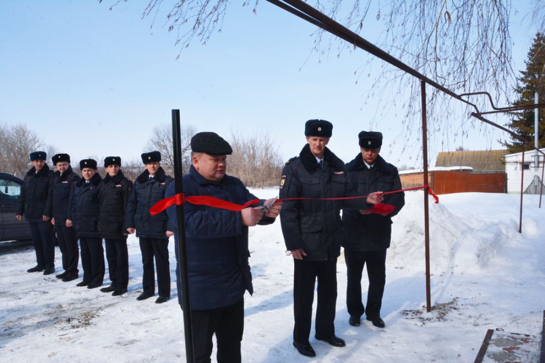 Начальник регионального УМВД Павел Гаврилин торжественно открыл пункт  полиции в селе Малой Сердобе Пензенской области — Общество — Пенза СМИ