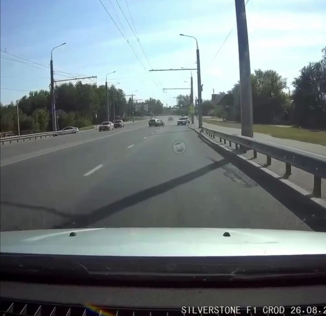 В Сеть выложили видео с моментом ДТП в пензенской Терновке | 26.08.2022 |  Пенза - БезФормата