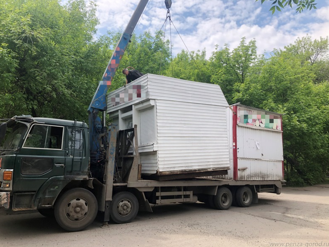 В Пензе продолжается демонтаж незаконных торговых объектов — Общество —  Пенза СМИ