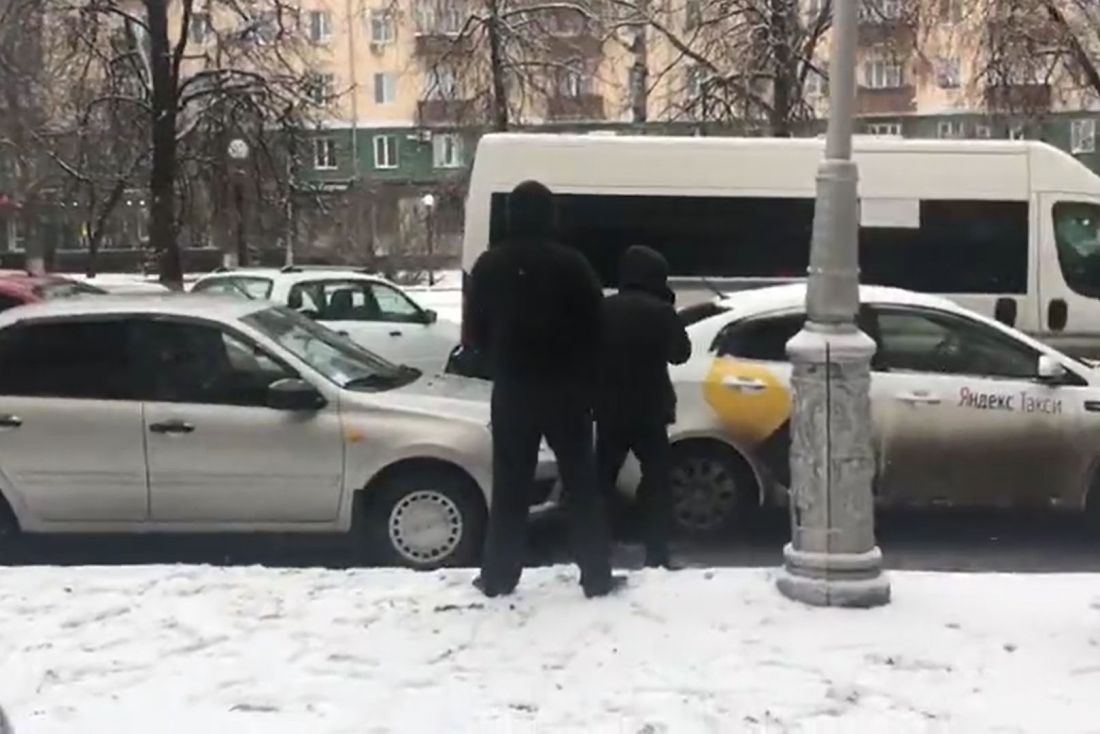 Очередное ДТП с участием «Яндекс.Такси» создало затор в центре Пензы —  Происшествия — Пенза СМИ