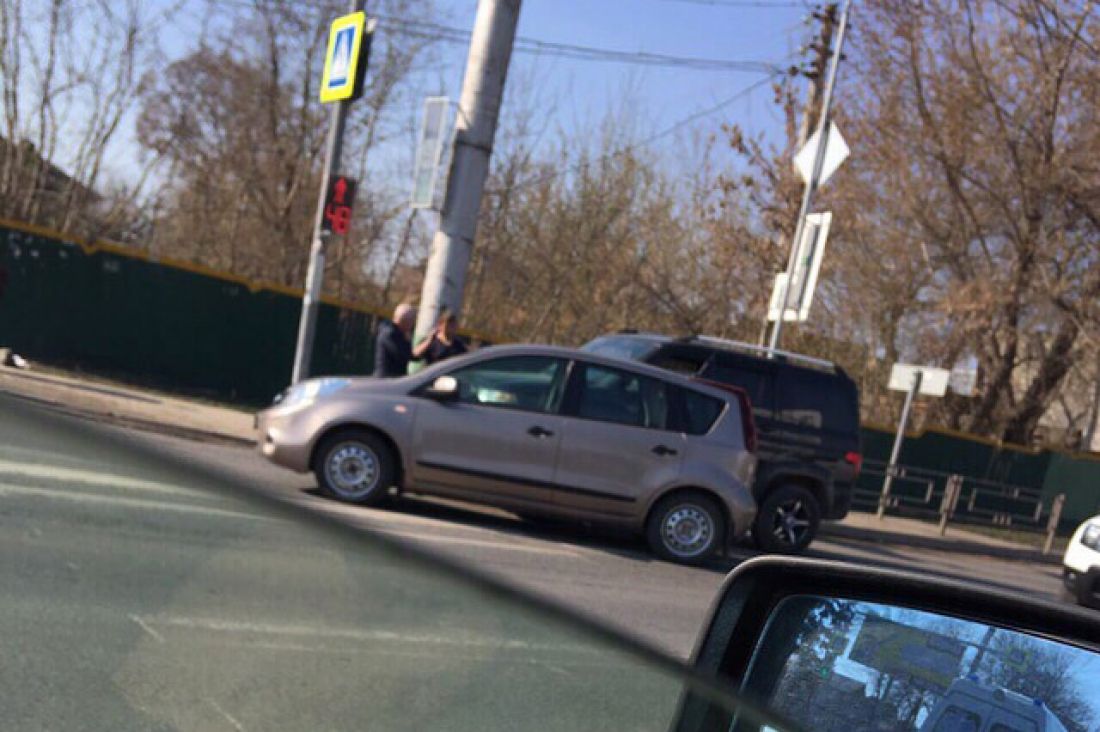 В районе Сурского моста в Пензе образовался большой затор из-за ДТП — В  сети — Пенза СМИ