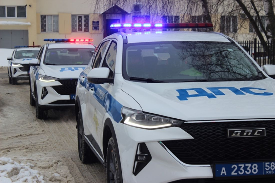 В Пензе сотрудники Госавтоинспекции получили 20 новых служебных автомобилей  — Общество — Пенза СМИ