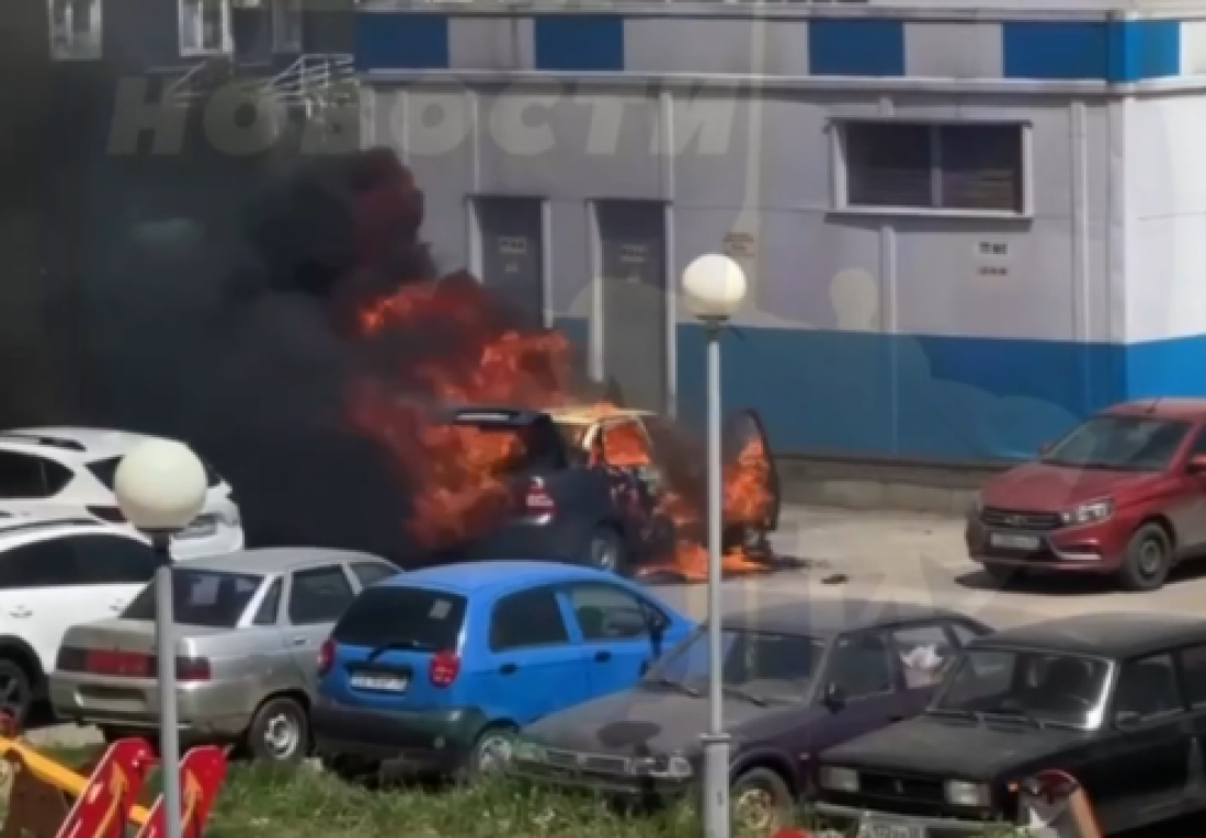 В Пензе на улице Радужной сгорела «Лада Приора» | 04.06.2024 | Пенза -  БезФормата