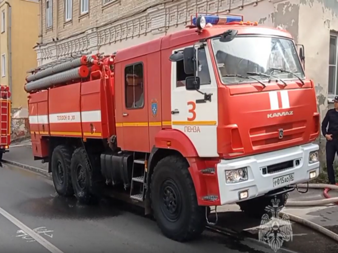 Появилось видео ликвидации смертельного пожара на улице Кураева в Пензе —  Происшествия — Пенза СМИ